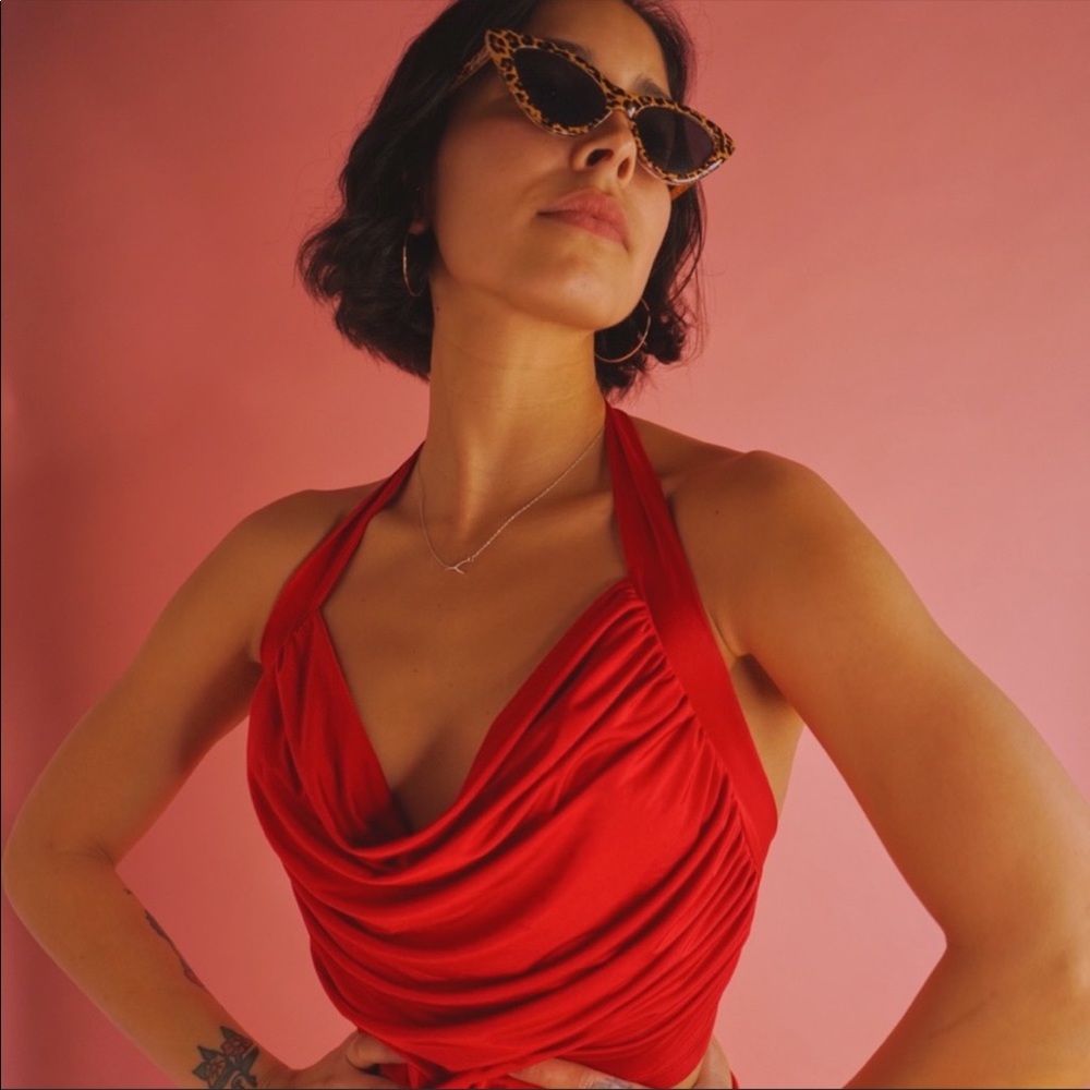 Backless red wrap up top